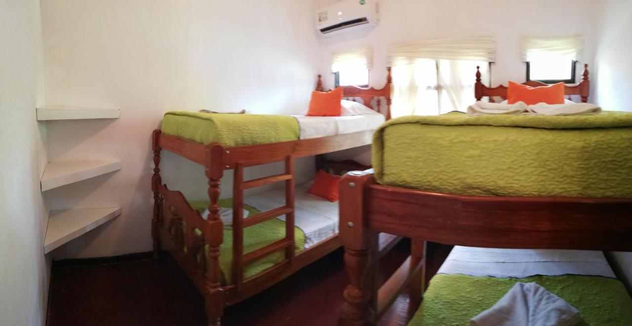 Hotel La Isla ปาร์ริตา ภายนอก รูปภาพ